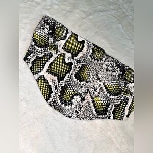 Forever 21 Black and Yellow Snake Pattern tube top crop top